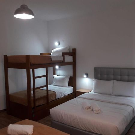 จัสต์ ลิสบอน Hostel ภายนอก รูปภาพ