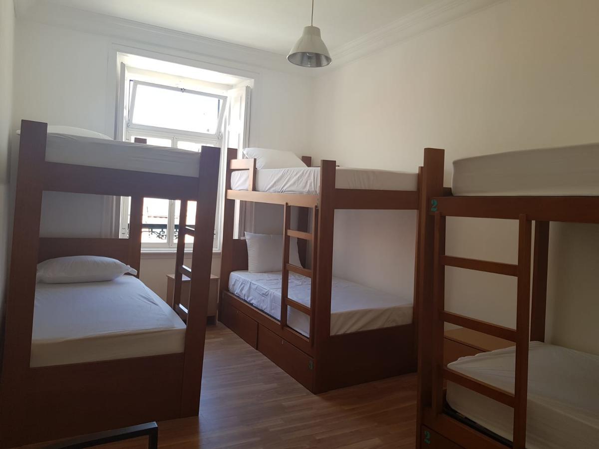 จัสต์ ลิสบอน Hostel ภายนอก รูปภาพ