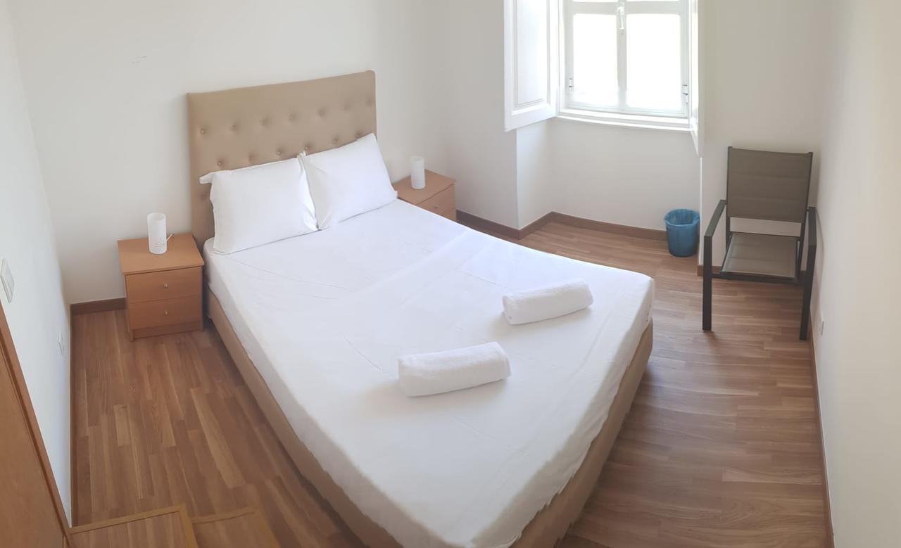 จัสต์ ลิสบอน Hostel ภายนอก รูปภาพ