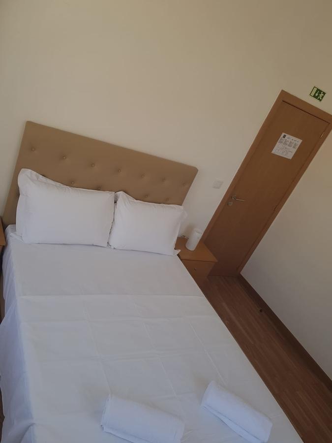 จัสต์ ลิสบอน Hostel ภายนอก รูปภาพ