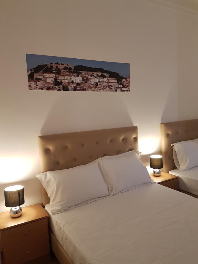 จัสต์ ลิสบอน Hostel ภายนอก รูปภาพ