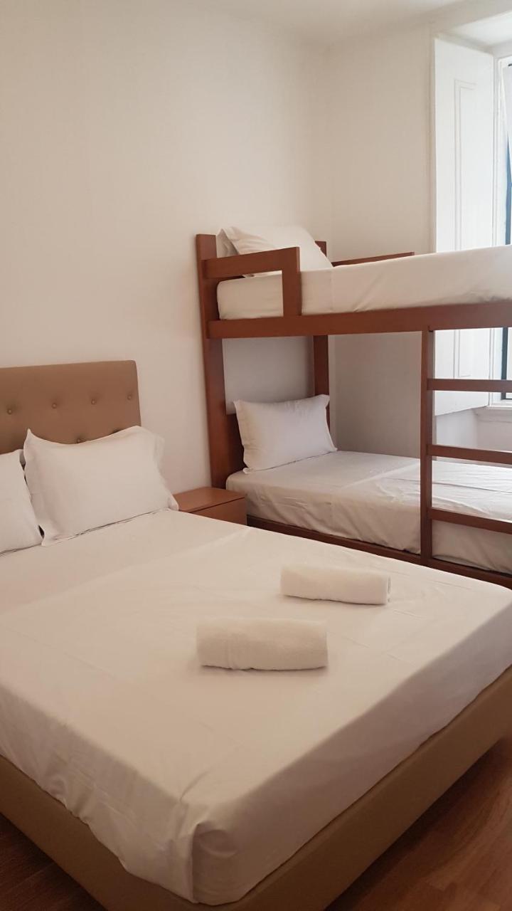 จัสต์ ลิสบอน Hostel ภายนอก รูปภาพ