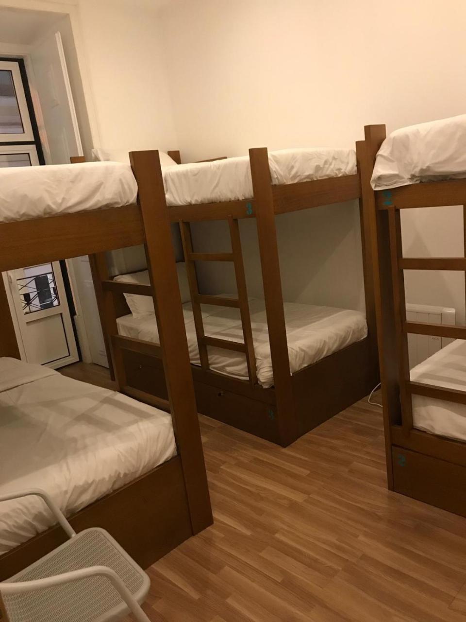 จัสต์ ลิสบอน Hostel ภายนอก รูปภาพ