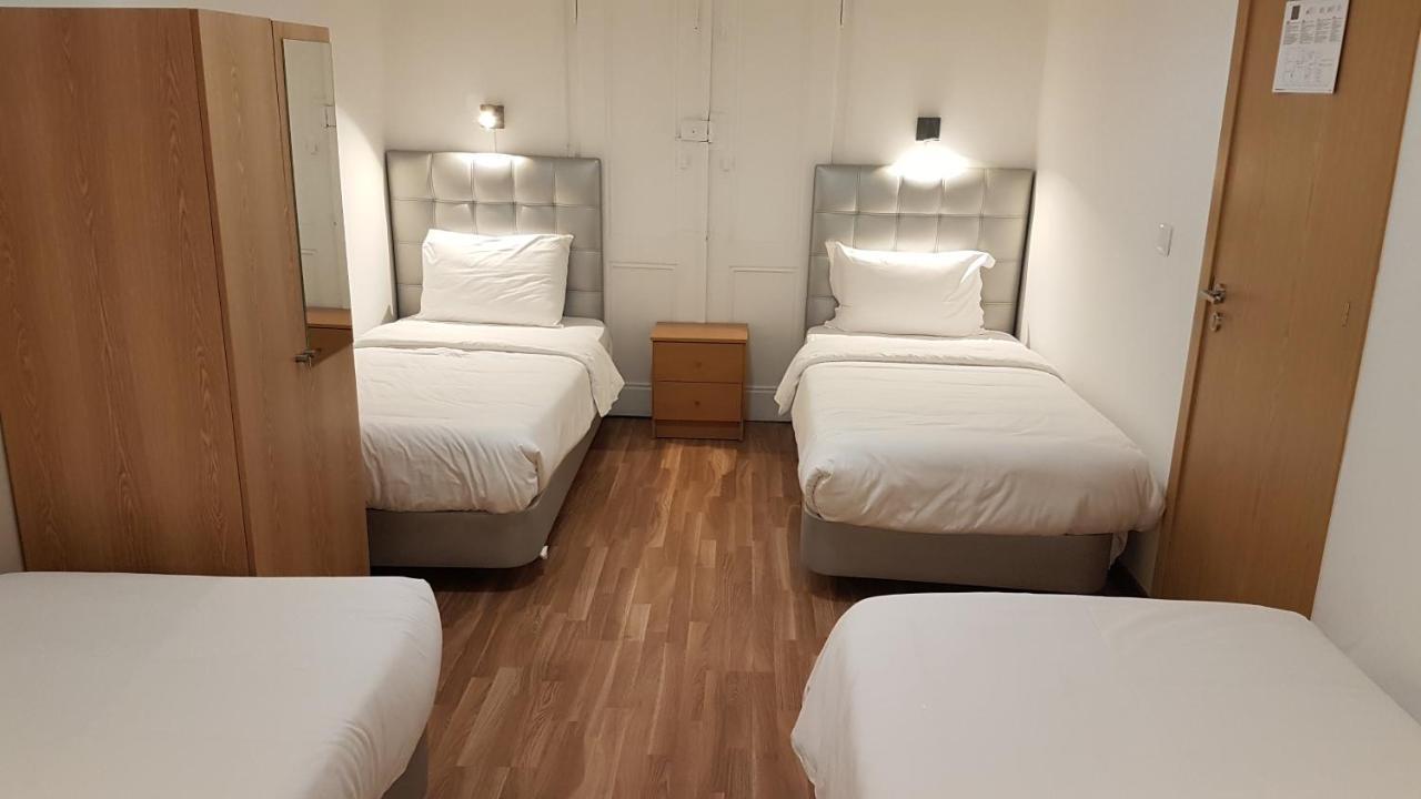 จัสต์ ลิสบอน Hostel ภายนอก รูปภาพ